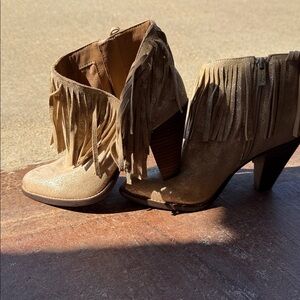 Jessica Simpson Simmer Fringe Ankle Boots in Tan